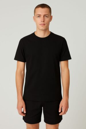Camiseta Premium Black Tusker